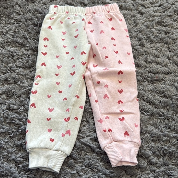 Bluey Two-Tone Valentines Day Heart Sweatsuit Outfit - Picture 8 of 10